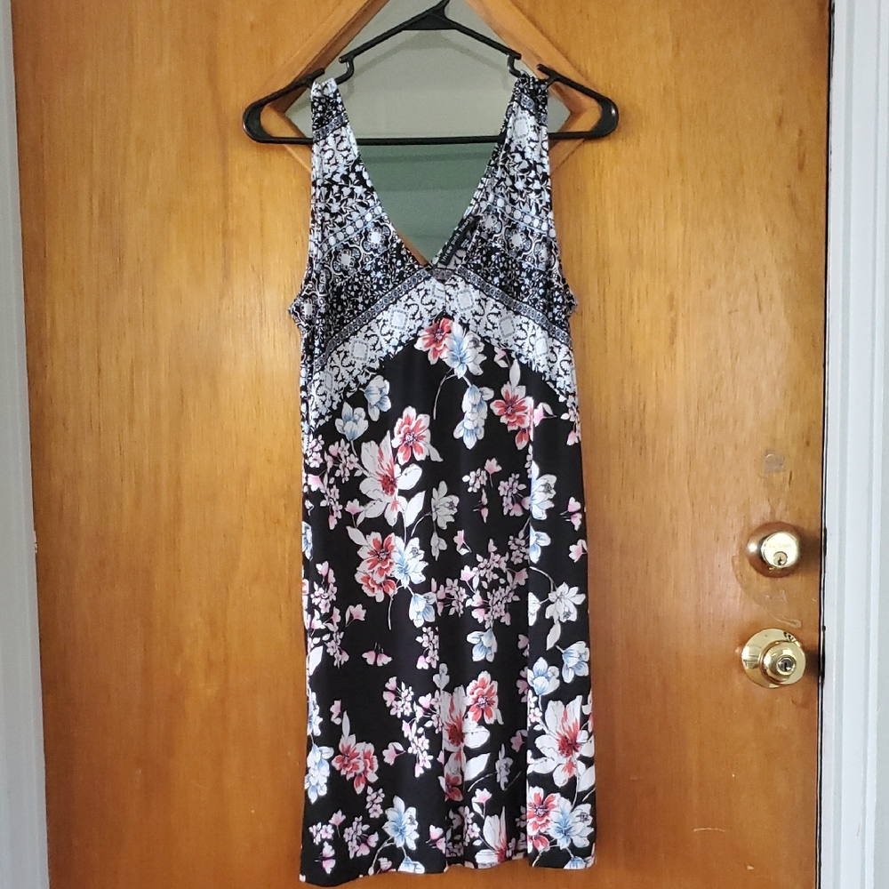 Three Pink Hearts Black And Blue Sleeveless Floral Dress